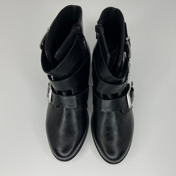 Time and Tru Black Womens Faux Leather Zipper Low Ankle Strap Size 7 Boot - Picture 4 of 9